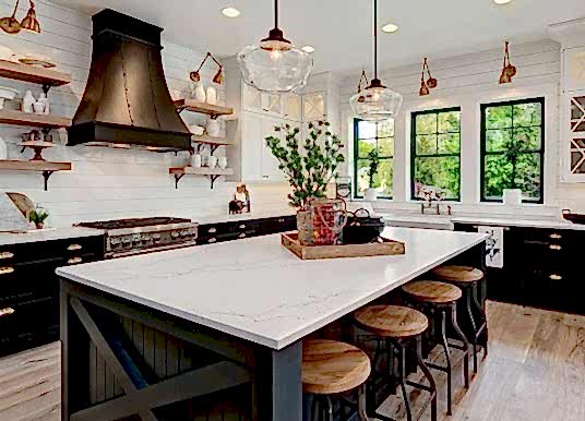 Mutfaklarda yeni trend mutfak adası